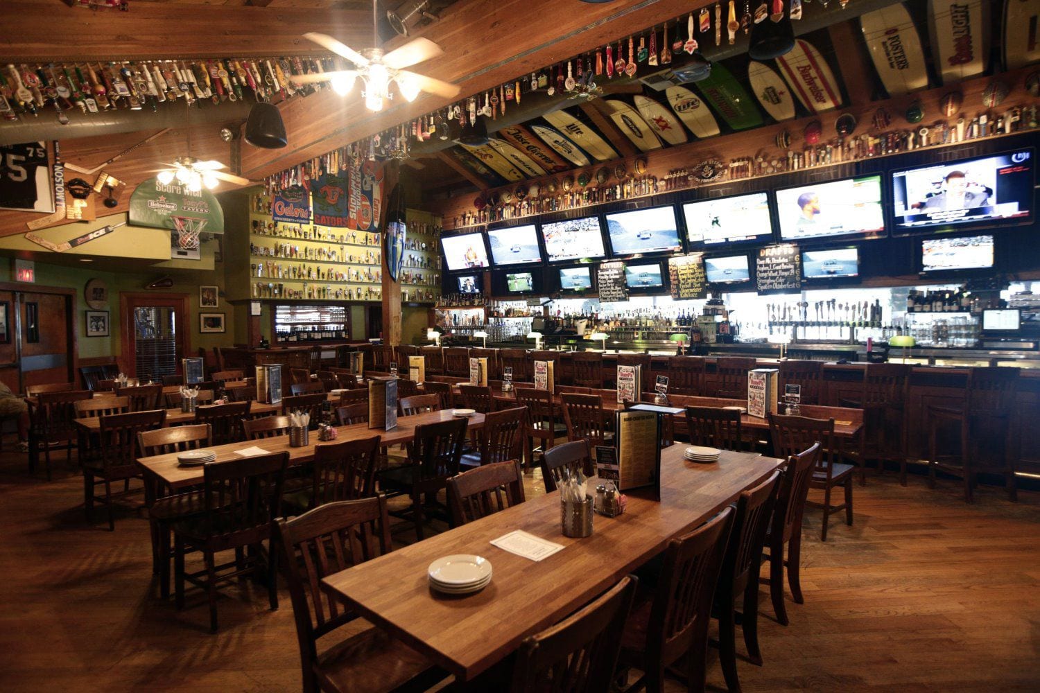 Tony P's Dockside Grill — restaurant photo archive