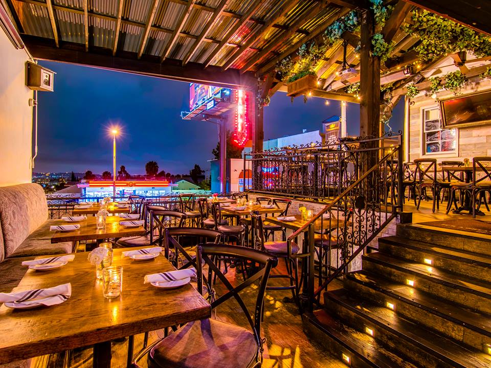 Pearl's Rooftop — restaurant photo archive