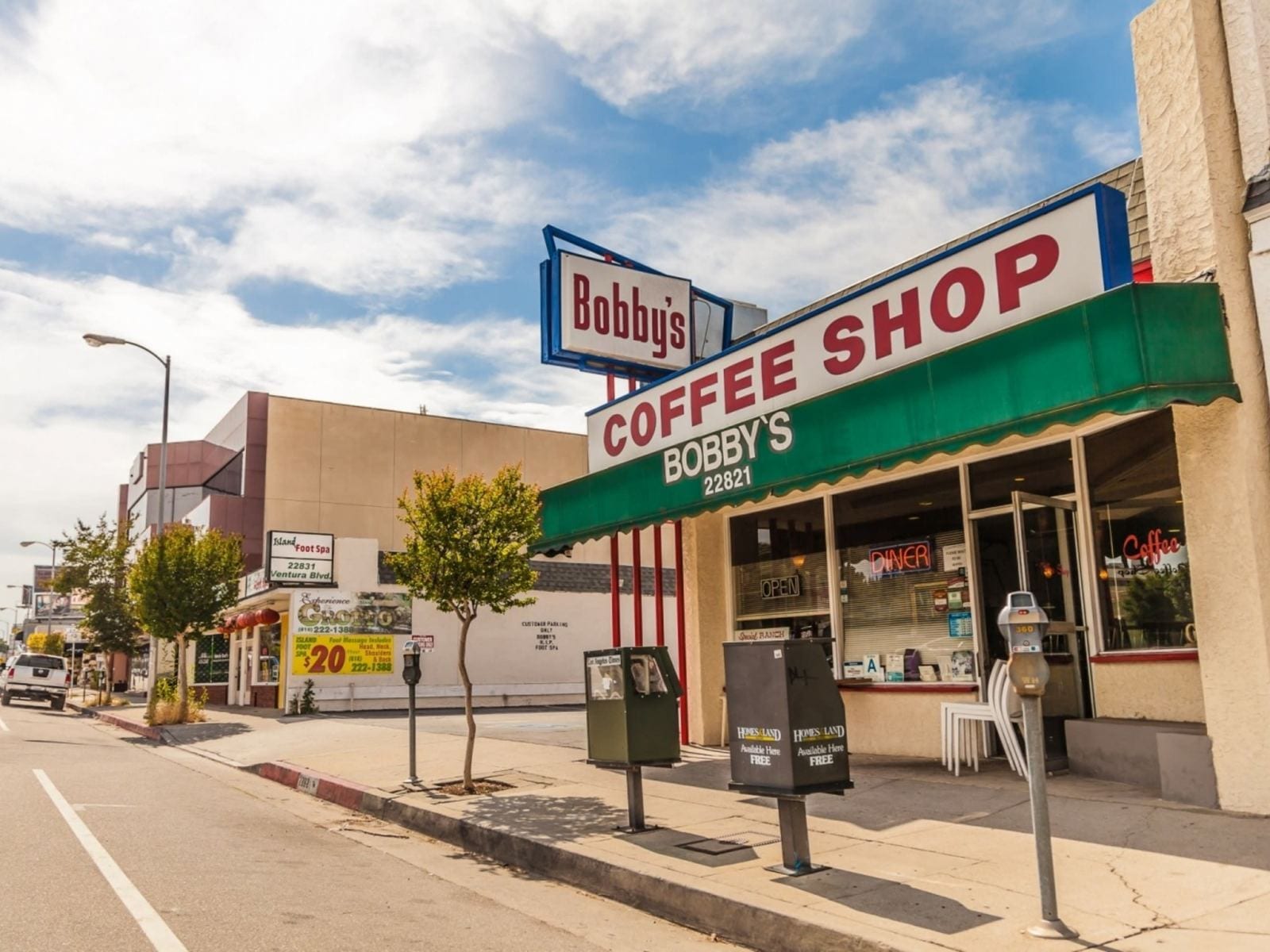 Bobby's Coffee Shop — restaurant photo archive