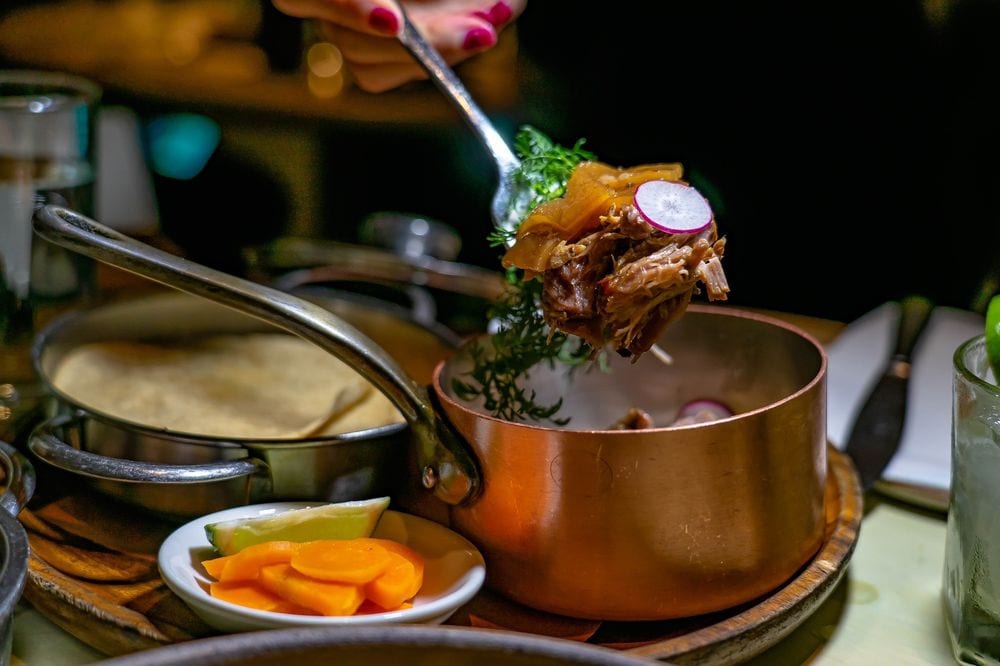 Casa Enrique — restaurant photo collection