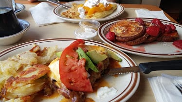 4 Yolks