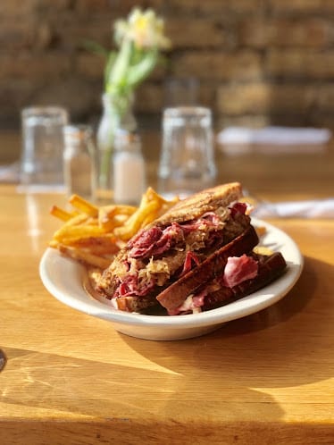 Uncommon Ground (lakeview)