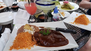 El Mariachi Tequila Bar & Grill