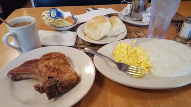 Daley's Restaurant — Restaurant Food And Dining Photo