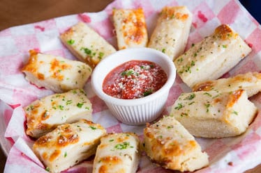 Easy Street Pizza & Beer Garden
