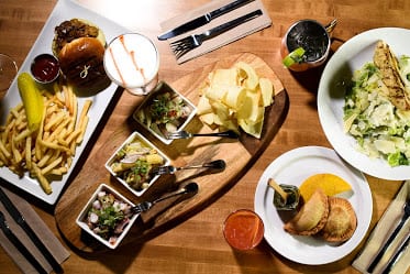 Maderos Latin Grill & Bar