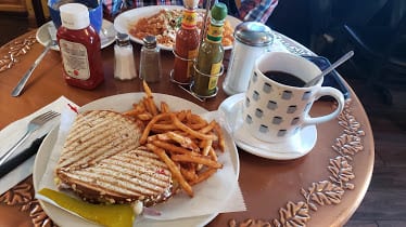 La Catedral Cafe & Restaurant — Restaurant Food And Dining Photo