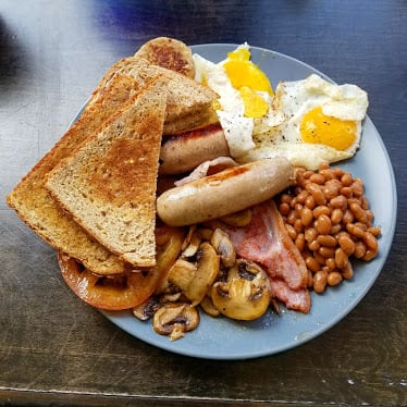 Nibbles and Nosh