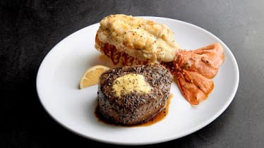 Chart House — Restaurant Food And Dining Photo