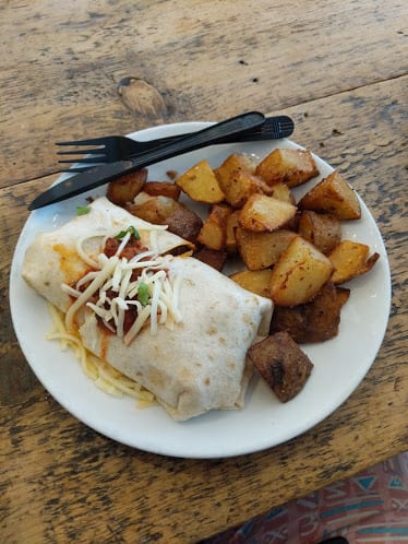 Tela's Market & Kitchen