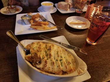 Tir na nOg Irish Bar & Grill