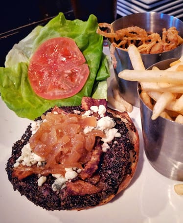 Smiths Restaurant & Bar
