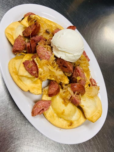 7C Lounge at FOP Lodge #5 — Restaurant Food And Dining Photo