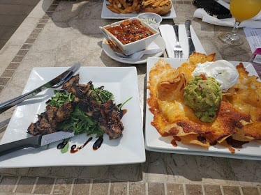 Chestnut Grill & Sidewalk Cafe