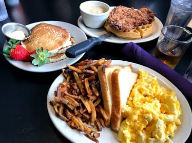Jonathon's Diner — Restaurant Food And Dining Photo