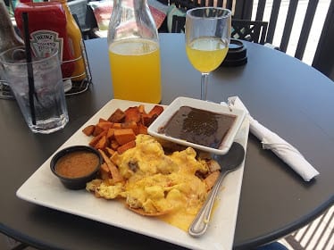 Cedar Springs Tap House — Restaurant Food And Dining Photo