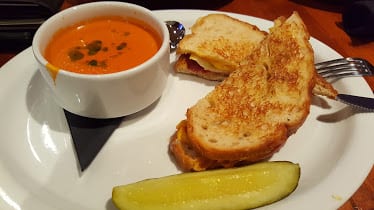 The Social House — Restaurant Food And Dining Photo