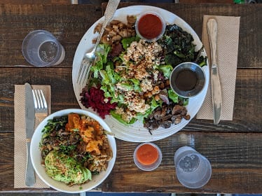 Cafe Umami Uptown — Restaurant Food And Dining Photo