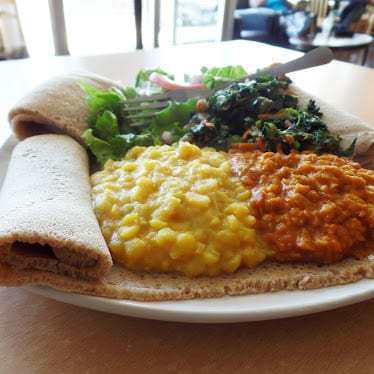 Cafe Lakeview — Restaurant Food And Dining Photo