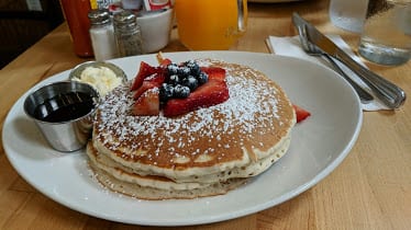 Breakfast At Tiffany's — Restaurant Food And Dining Photo
