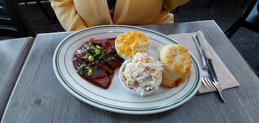 Brenda's — Restaurant Food And Dining Photo