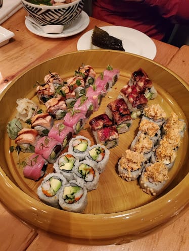 Perry's Restaurant — Restaurant Food And Dining Photo