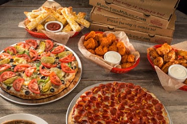 Mountain Mike's Pizza — Restaurant Food And Dining Photo