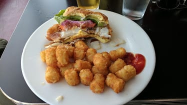 18th & U Duplex Diner