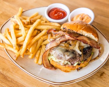 801 Restaurant & Bar — Restaurant Food And Dining Photo