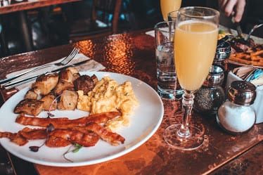 Bar Charley — Restaurant Food And Dining Photo