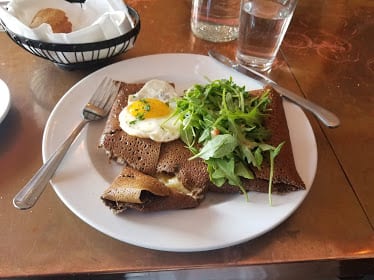 Chez Maman West — Restaurant Food And Dining Photo