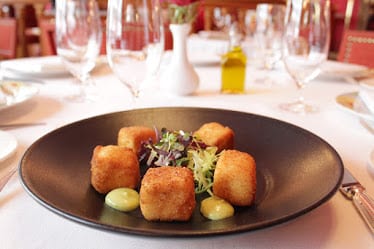 Taberna del Alabardero — Restaurant Food And Dining Photo