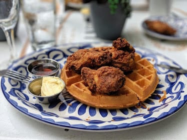 Piggy's Kitchen & Bar