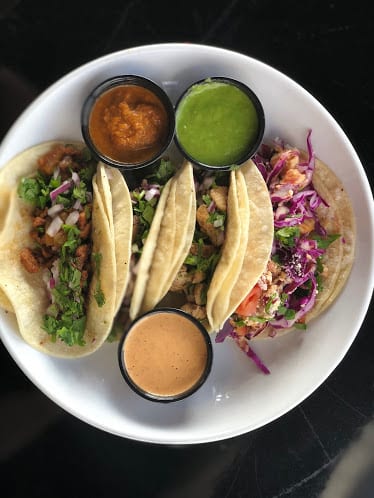 District 7 Pizzeria & Tacos — Restaurant Food And Dining Photo