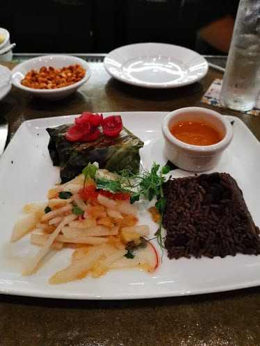 Hugo's — Restaurant Food And Dining Photo