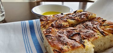 Bar Mezzana — Restaurant Food And Dining Photo