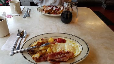 Charlie's Sandwich Shoppe