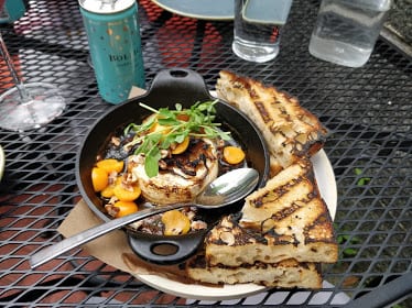 Buttermilk & Bourbon — Restaurant Food And Dining Photo