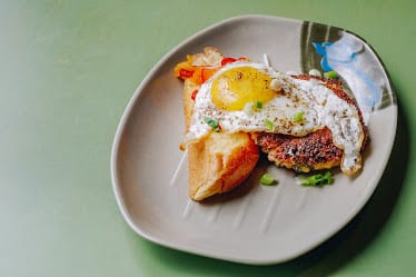 Bon Ton Atlanta — Restaurant Food And Dining Photo