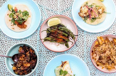 Bar Peached — Restaurant Food And Dining Photo