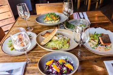 District Kitchen + Cocktails