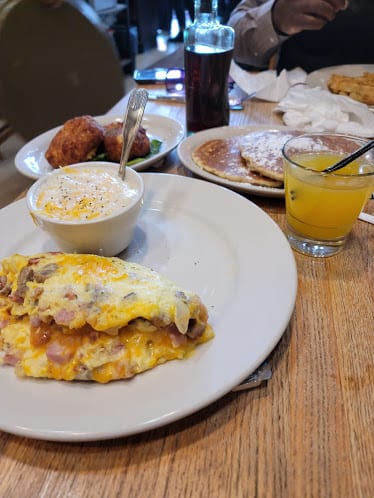 The Hudson Cafe