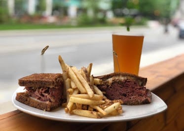 Grand Trunk Pub — Restaurant Food And Dining Photo