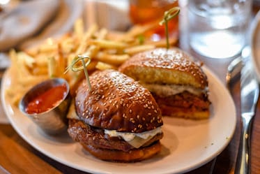 Empire Kitchen & Cocktails — Restaurant Food And Dining Photo