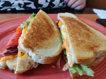 Clique — Restaurant Food And Dining Photo