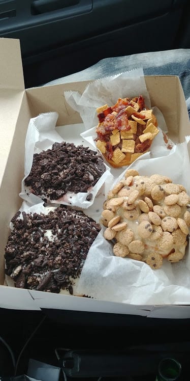 Holy Moly Donut Shop