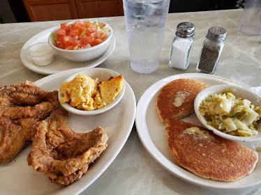 Connie & Barbara's Soul Food — Restaurant Food And Dining Photo