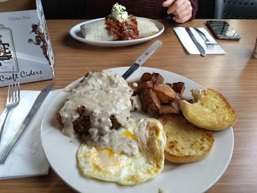 Skylark Cafe & Club