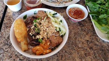 Hương Bình Restaurant