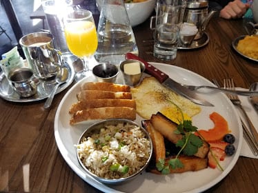 Bol Test Kitchen & Bar — Restaurant Food And Dining Photo